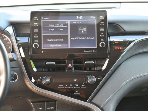 Used 2022 Toyota Camry XSE FWD image 17