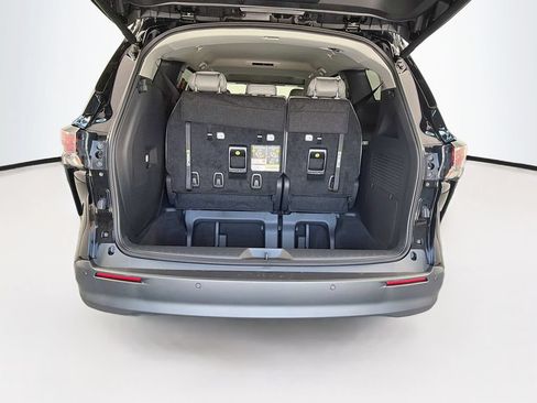 New 2026 Toyota Sienna XLE FWD image 25