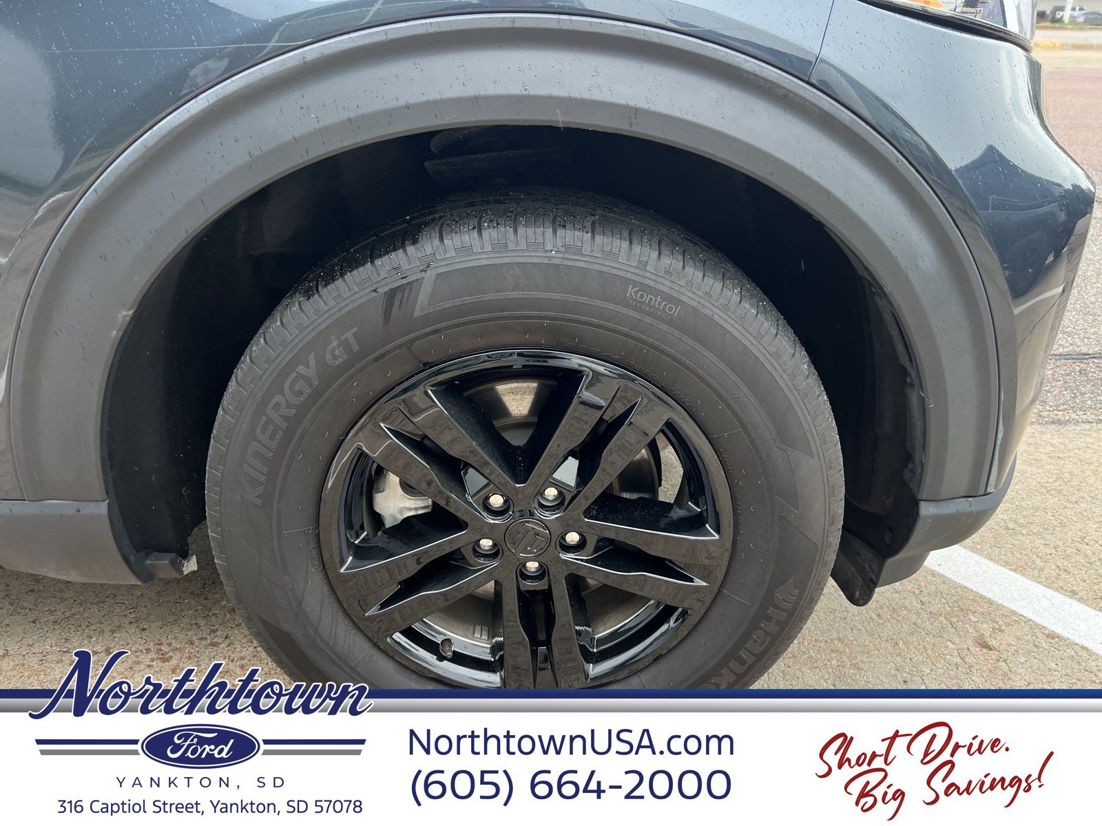 Used 2024 Ford Explorer XLT w/ Equipment Group 202A AWD/4WD image 10
