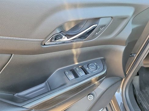 Used 2019 GMC Acadia SLT image 20