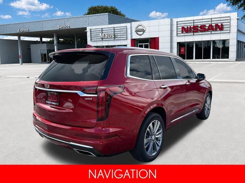 Used 2022 Cadillac XT6 Premium Luxury FWD image 10