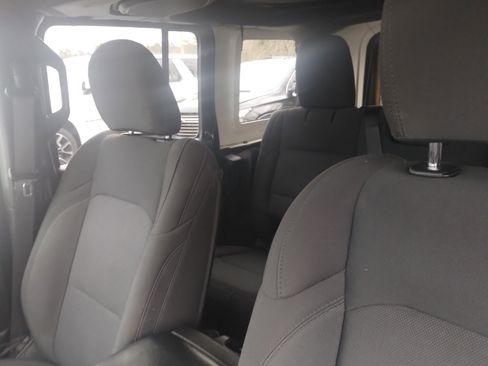 Used 2021 Jeep Wrangler Unlimited Sport image 15