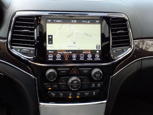 Used 2020 Jeep Grand Cherokee Summit AWD/4WD image 12