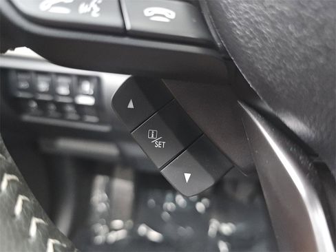 Used 2024 Subaru Forester Limited image 25