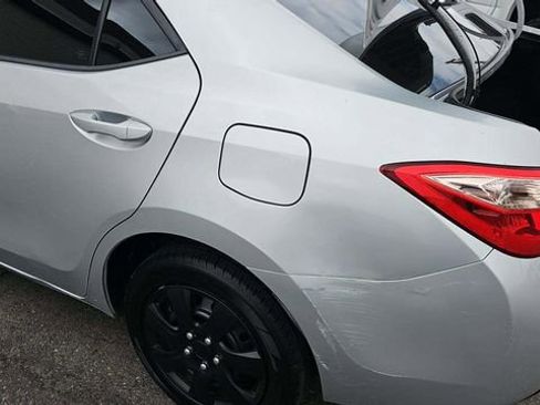 Used 2017 Toyota Corolla LE FWD image 12