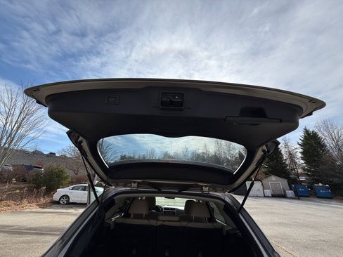 Used 2018 Subaru Outback 3.6R Limited image 16