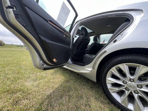 Used 2013 Lexus ES 300h w/ Luxury Pkg FWD image 13