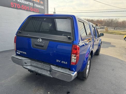 Used 2013 Nissan Frontier SV AWD/4WD image 8