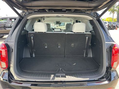 Used 2023 Hyundai Palisade SEL w/ Cargo Package image 35