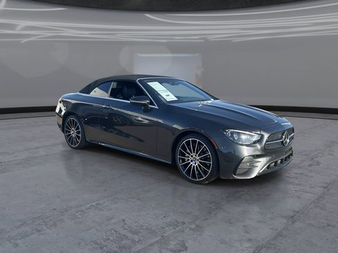 Used 2023 Mercedes-Benz E 450 4MATIC Cabriolet image 2