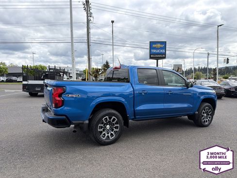 Used 2023 Chevrolet Colorado LT w/ LT Convenience Package II AWD/4WD image 6