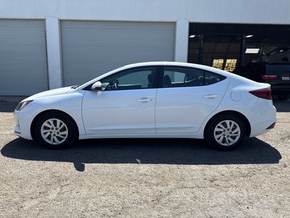 Used 2020 Hyundai Elantra SE w/ Cargo Package (C1)