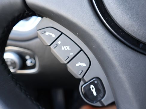 Used 2014 Aston Martin Vanquish Coupe image 23