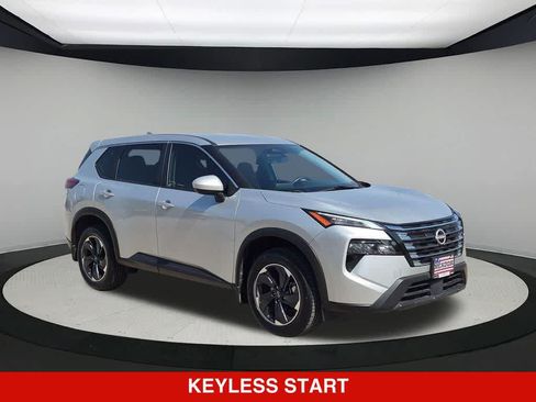 Used 2024 Nissan Rogue SV FWD image 9