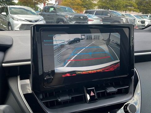 Used 2025 Toyota Corolla SE image 21