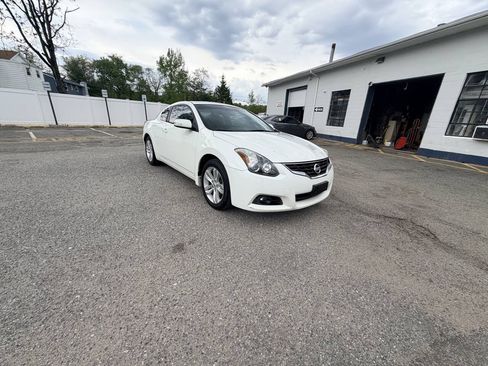 Used 2011 Nissan Altima 2.5 S w/ 2.5S Premium Pkg FWD image 25