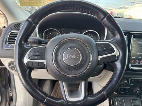 Used 2020 Jeep Compass Limited image 17