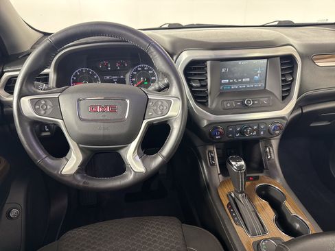 Used 2017 GMC Acadia SLE image 12