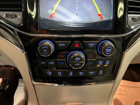 Used 2020 Jeep Grand Cherokee Summit image 19