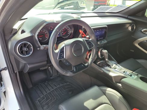 Used 2023 Chevrolet Camaro LT w/ Technology Package RWD image 18