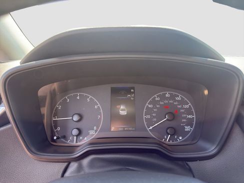 Used 2024 Toyota Corolla LE FWD image 11