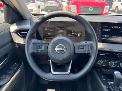 Certified 2025 Nissan Kicks SV FWD image 12