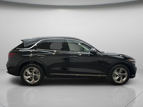 Certified 2026 Genesis GV70 2.5T Select AWD/4WD image 8