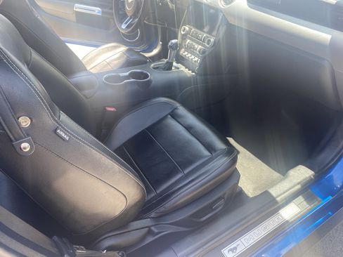 Used 2021 Ford Mustang Premium w/ Pony Package RWD image 15