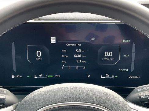 Certified 2025 Kia Carnival SX FWD image 16
