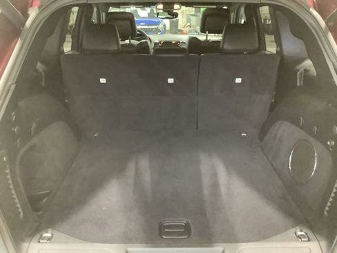 Certified 2020 Jeep Grand Cherokee Limited w/ Luxury Group II image 13