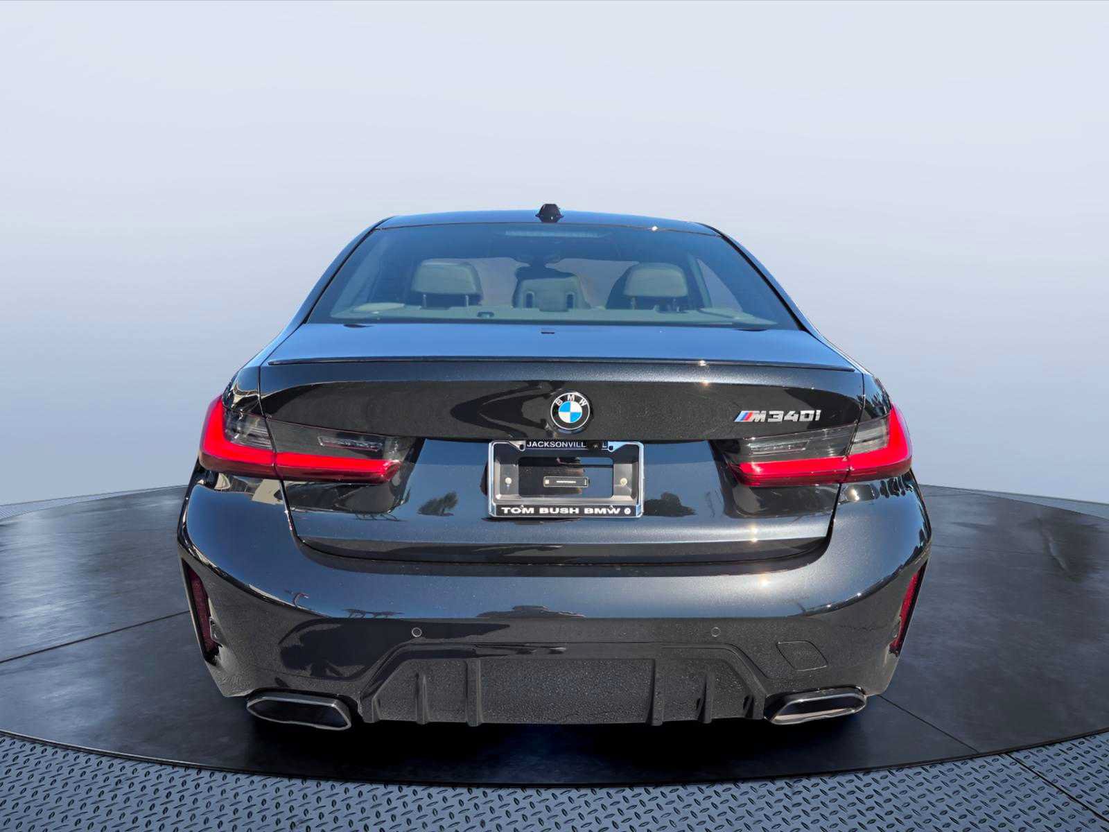 New 2026 BMW M340i RWD image 4