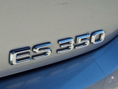 Used 2024 Lexus ES 350 w/ Premium Package image 31
