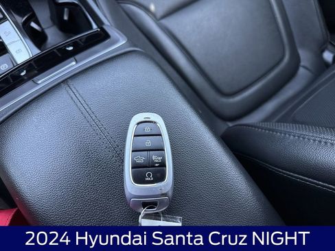 Used 2024 Hyundai Santa Cruz Night AWD/4WD image 25