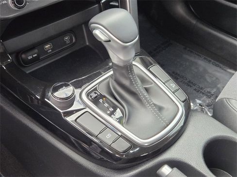 Used 2024 Kia Seltos S image 24