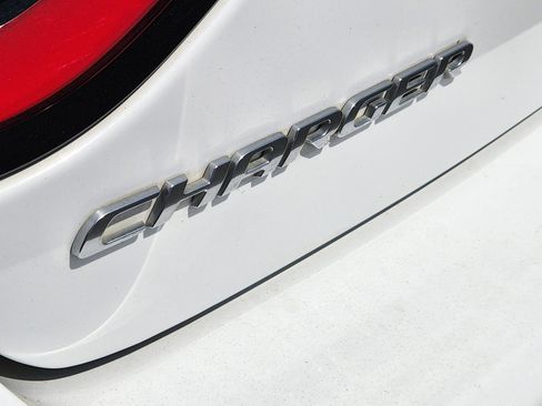 Used 2017 Dodge Charger SXT w/ Rallye Group image 28