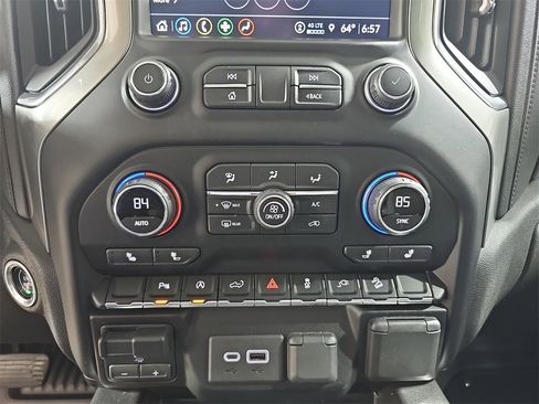 Certified 2021 Chevrolet Silverado 1500 LT Trail Boss w/ Convenience Package II image 27