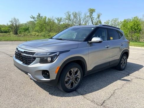 Certified 2024 Kia Seltos S AWD/4WD image 1
