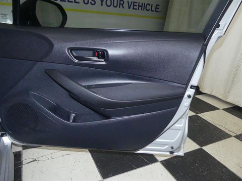 Used 2023 Toyota Corolla LE image 22