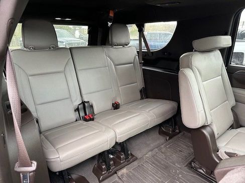 Used 2022 GMC Yukon XL SLT w/ SLT Premium Package AWD/4WD image 27