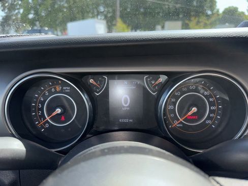 Used 2020 Jeep Gladiator Sport w/ Trailer Tow Package AWD/4WD image 22