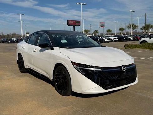 New 2026 Nissan Sentra SR w/ Floor Mat Package image 7