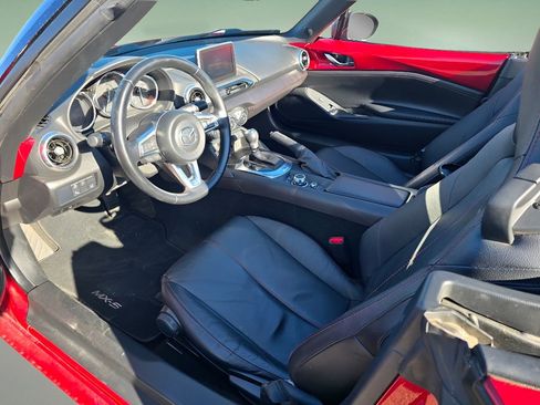 Used 2016 MAZDA MX-5 Miata Grand Touring image 18
