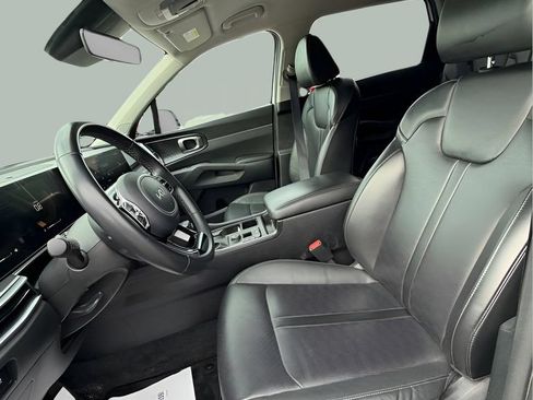 Used 2024 Kia Sorento S FWD image 10