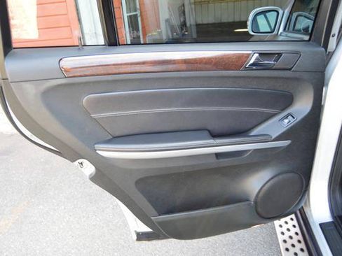 Used 2008 Mercedes-Benz GL 550 4MATIC image 60