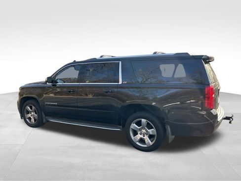Used 2016 Chevrolet Suburban LTZ image 3