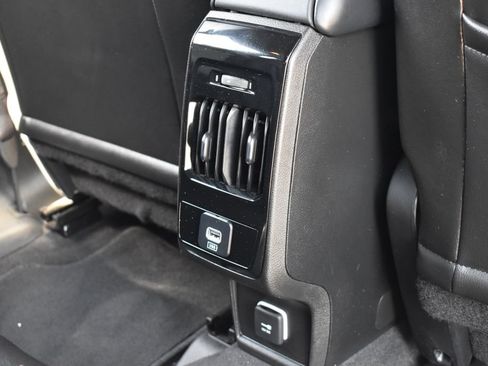 Used 2025 Jeep Compass Limited AWD/4WD image 31