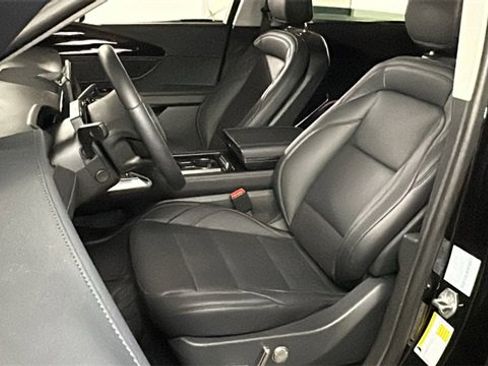 New 2026 Lincoln Nautilus Premier image 14