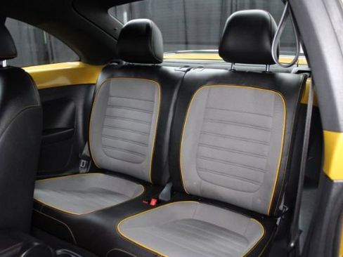 Used 2016 Volkswagen Beetle 1.8T Dune image 20