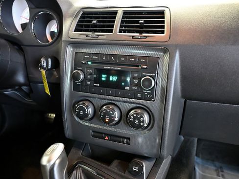 Used 2014 Dodge Challenger R/T RWD image 30