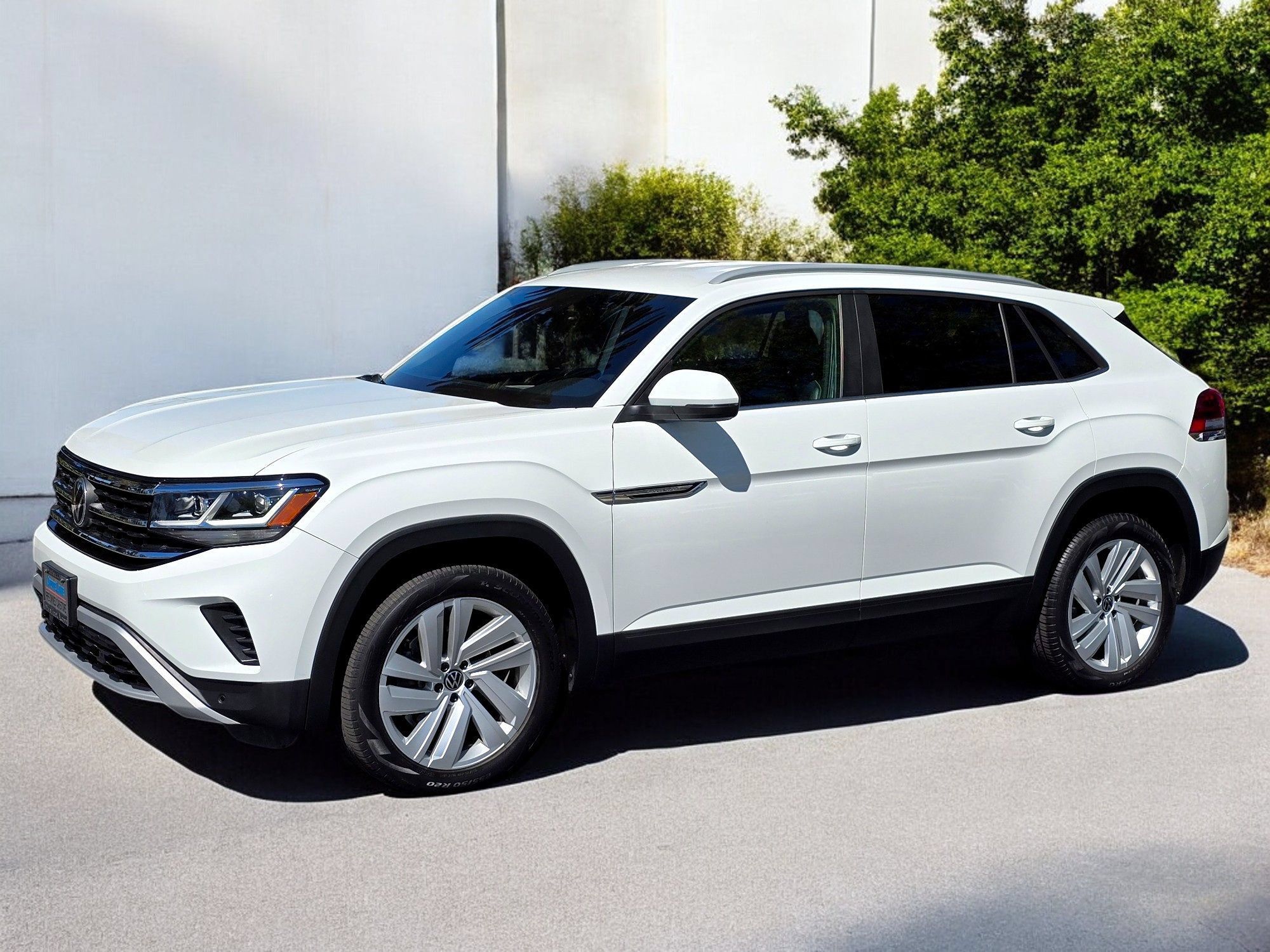 Used 2021 Volkswagen Atlas Cross Sport SE AWD/4WD image 1